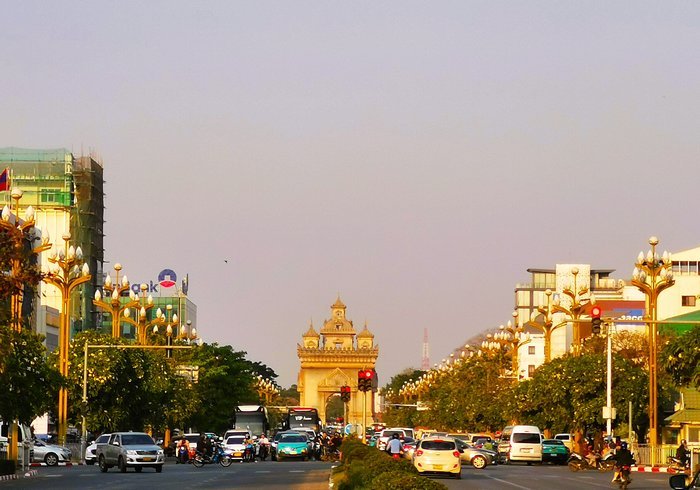 Pedaling Through History: The Definitive Guide to a Vientiane Heritage Cycling Tour